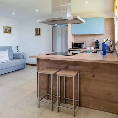 Momentos, Gomez Apartment *